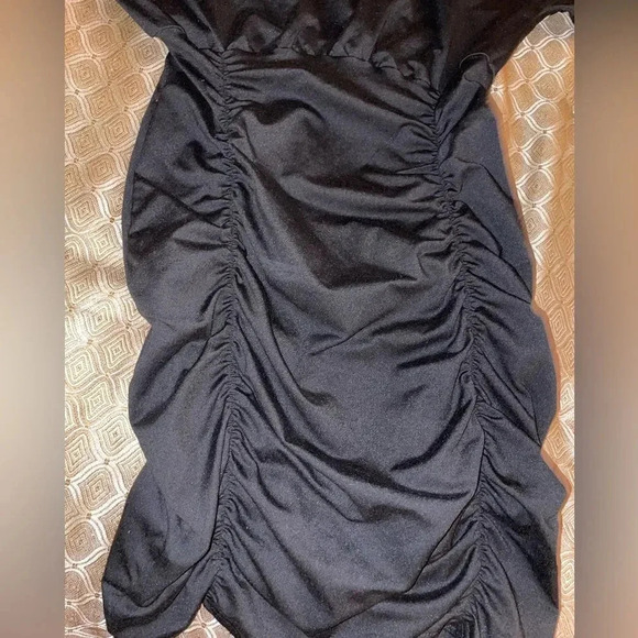 SHORT SLEEVE OFF THE SHOULDER RUCHED SKIRT BODYCON DRESS SIZE M BLACK - Picture 6 of 12